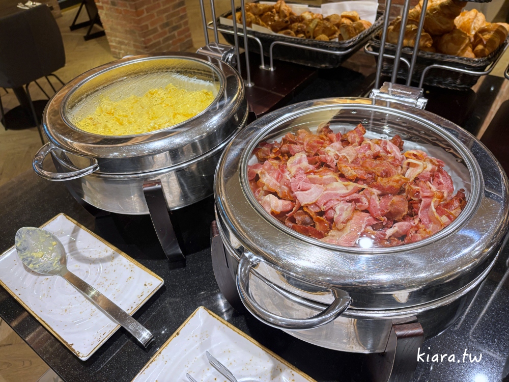 【布魯日住宿推薦】Hotel Academie Bruges 飯店開箱|絕美中庭高評價飯店,走路就能逛布魯日景點 - 第25張圖 【布魯日住宿推薦】Hotel Academie Bruges 飯店開箱|絕美中庭高評價飯店,走路就能逛布魯日景點