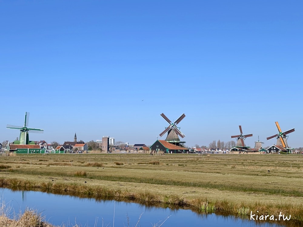 【荷蘭桑斯安斯風車村Zaanse Schans攻略】交通方式、景點行程安排，必拍童話小鎮風車、起司工坊、木鞋博物館！