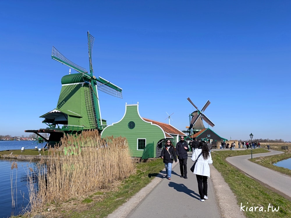 【荷蘭桑斯安斯風車村Zaanse Schans攻略】交通方式、景點行程安排，必拍童話小鎮風車、起司工坊、木鞋博物館！