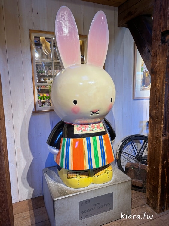 【荷蘭桑斯安斯風車村Zaanse Schans攻略】交通方式、景點行程安排，必拍童話小鎮風車、起司工坊、木鞋博物館！