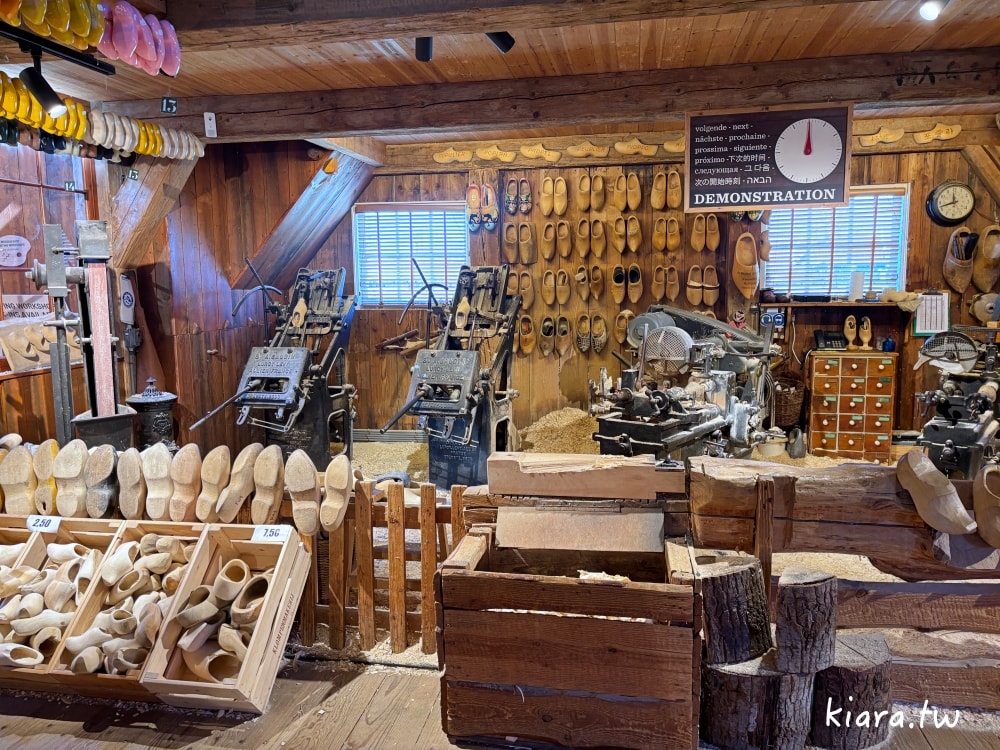 【荷蘭桑斯安斯風車村Zaanse Schans攻略】交通方式、景點行程安排，必拍童話小鎮風車、起司工坊、木鞋博物館！