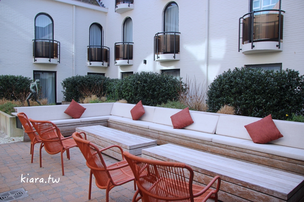 【布魯日住宿推薦】Hotel Academie Bruges 飯店開箱|絕美中庭高評價飯店,走路就能逛布魯日景點 - 第6張圖 【布魯日住宿推薦】Hotel Academie Bruges 飯店開箱|絕美中庭高評價飯店,走路就能逛布魯日景點