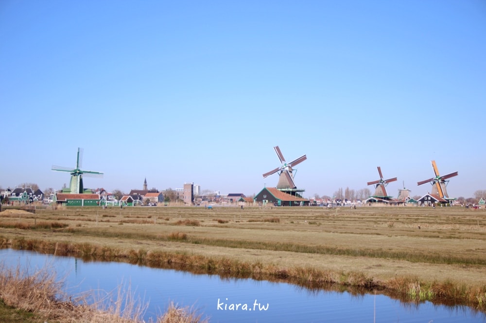 【荷蘭桑斯安斯風車村Zaanse Schans攻略】交通方式、景點行程安排，必拍童話小鎮風車、起司工坊、木鞋博物館！