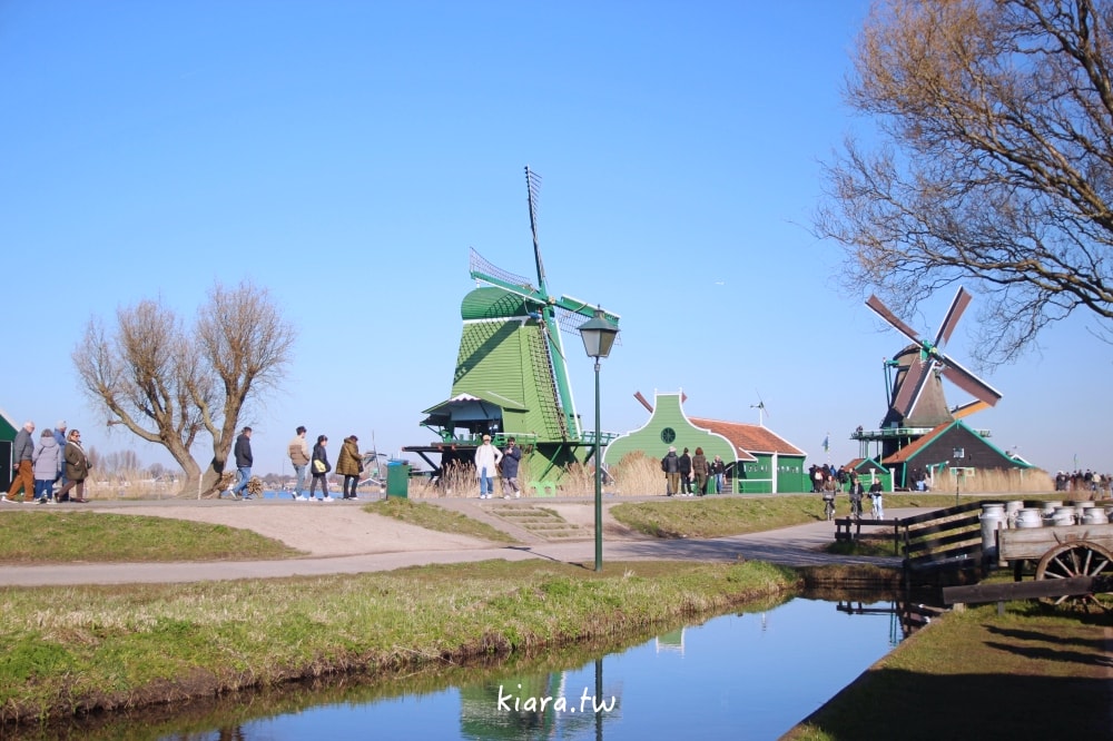 【荷蘭桑斯安斯風車村Zaanse Schans攻略】交通方式、景點行程安排，必拍童話小鎮風車、起司工坊、木鞋博物館！