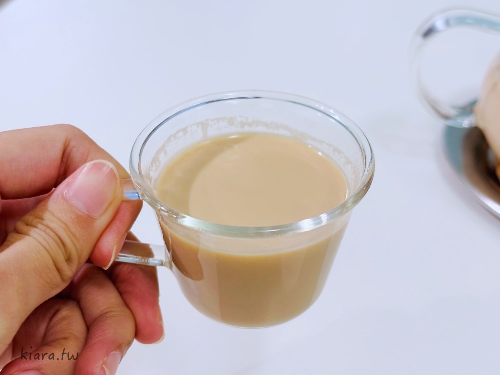 【台北咖啡廳推薦】珈啡部 Coffee & Co.｜隱身中山區的極簡工業風，必點「蝸牛毛巾卷」，寵物友善、不限時咖啡廳