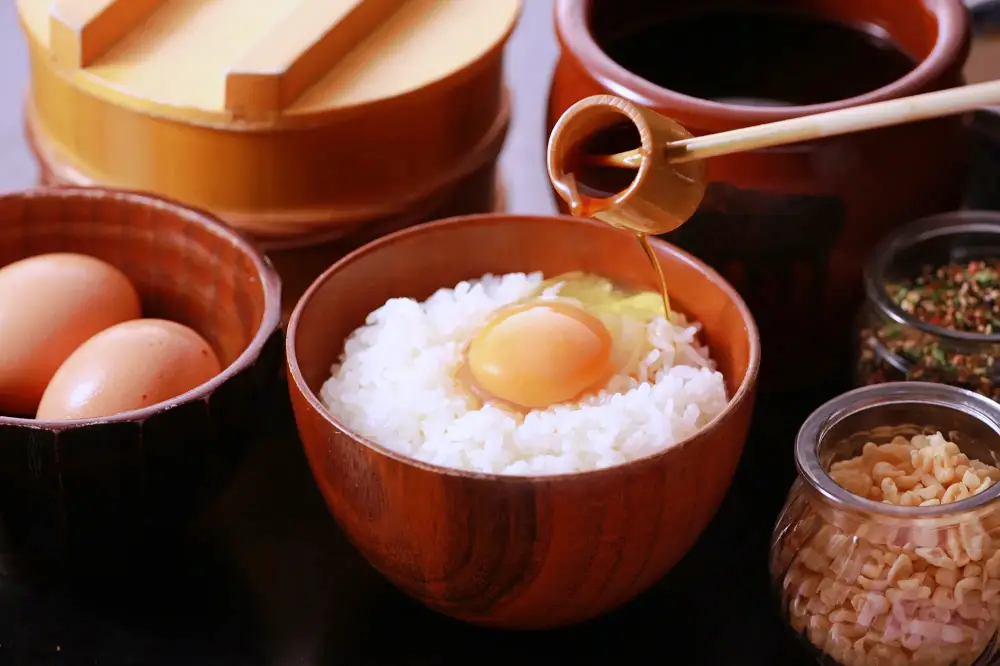 【倉敷美食推薦】有鄰庵｜必吃幸福布丁、生蛋拌飯！倉敷美觀地區超人氣古民家餐廳