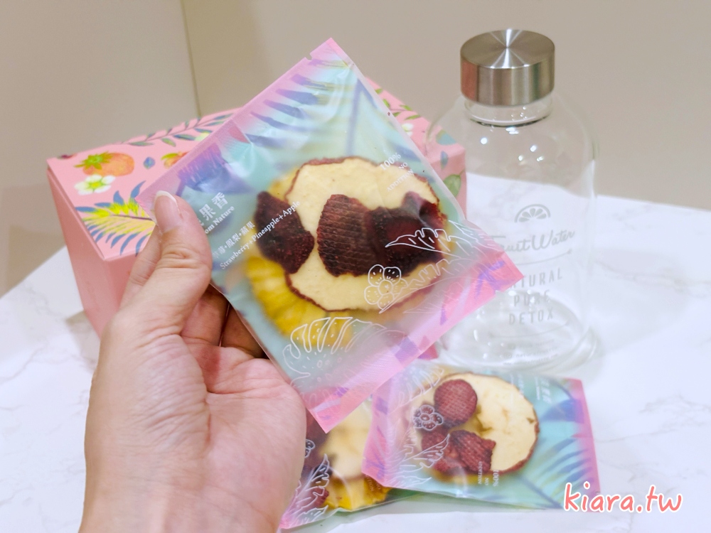 淡果香果乾水|健康補水神器!初戀草莓口味、胖胖玻璃瓶與冷熱泡方式分享 - 第5張圖 淡果香果乾水|健康補水神器!初戀草莓口味、胖胖玻璃瓶與冷熱泡方式分享