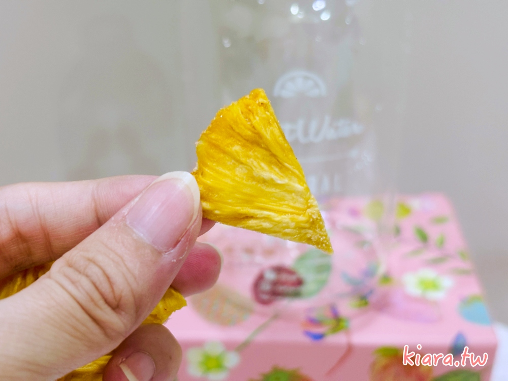 淡果香果乾水|健康補水神器!初戀草莓口味、胖胖玻璃瓶與冷熱泡方式分享 - 第9張圖 淡果香果乾水|健康補水神器!初戀草莓口味、胖胖玻璃瓶與冷熱泡方式分享